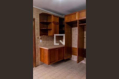 Casa à venda com 225m², 3 quartos e 3 vagas Casa à venda com 225m², 3 quartos e 3 vagasCozinha