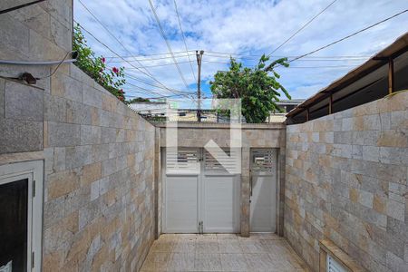 Sala vista de casa para alugar com 3 quartos, 148m² em Encantado, Rio de Janeiro