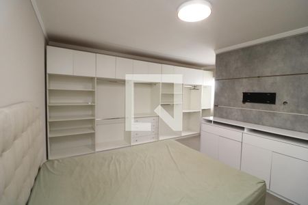 Suite de casa para alugar com 4 quartos, 240m² em Vila Santa Clara, São Paulo