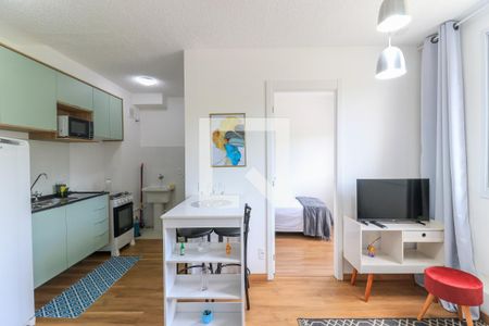 Sala de apartamento para alugar com 2 quartos, 34m² em Santo Amaro, São Paulo