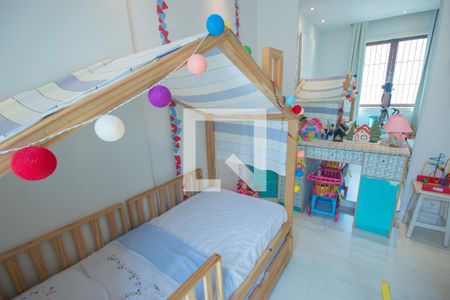 Casa à venda com 540m², 5 quartos e 3 vagas Casa à venda com 540m², 5 quartos e 3 vagasQuarto 3