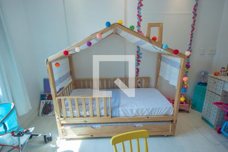 Casa à venda com 540m², 5 quartos e 3 vagas Casa à venda com 540m², 5 quartos e 3 vagasQuarto 3