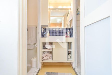 Banheiro de kitnet/studio à venda com 1 quarto, 30m² em Consolação, São Paulo