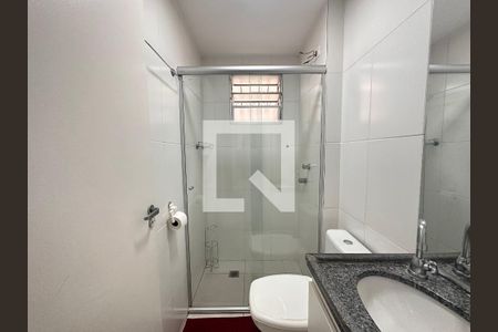 banheiro de apartamento para alugar com 3 quartos, 50m² em Maria Virgínia, Belo Horizonte