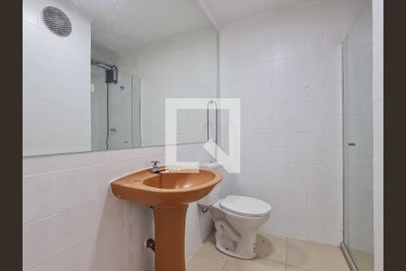 Banheiro de apartamento à venda com 1 quarto, 43m² em Bom Jesus, Porto Alegre