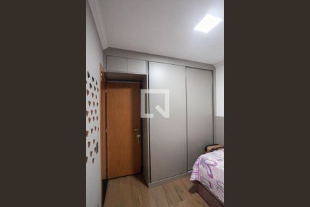 Quarto 1 de apartamento para alugar com 2 quartos, 51m² em Chácaras Reunidas Santa Terezinha, Contagem