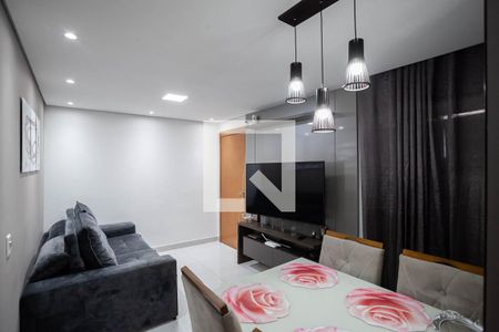 Sala  de apartamento para alugar com 2 quartos, 51m² em Chácaras Reunidas Santa Terezinha, Contagem