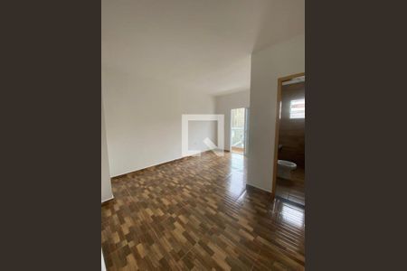 Casa para alugar com 3 quartos, 175m² em Vila Fernandes, São Paulo