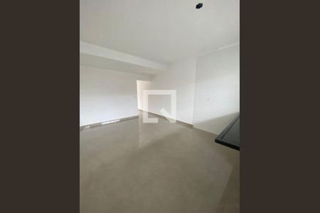 Casa para alugar com 3 quartos, 175m² em Vila Fernandes, São Paulo