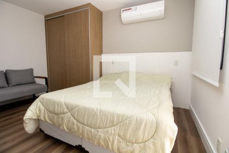Quarto- cama de casal e ar condicionado de kitnet/studio à venda com 1 quarto, 34m² em Indianópolis, São Paulo