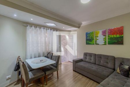 Sala  de casa à venda com 3 quartos, 70m² em Vila Domitila, São Paulo