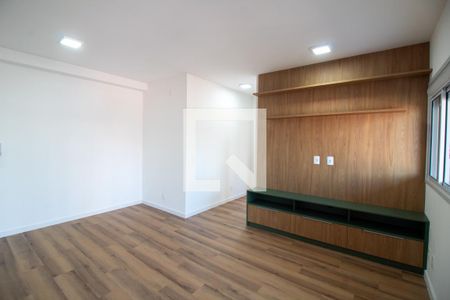 Sala de apartamento à venda com 2 quartos, 77m² em Vila Cordeiro, São Paulo