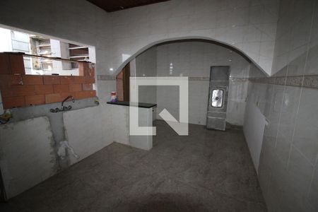 Cozinha de casa à venda com 1 quarto, 84m² em Vila Bertioga, São Paulo
