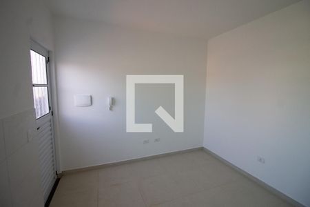 Quarto de kitnet/studio para alugar com 1 quarto, 25m² em Vila Canero, São Paulo