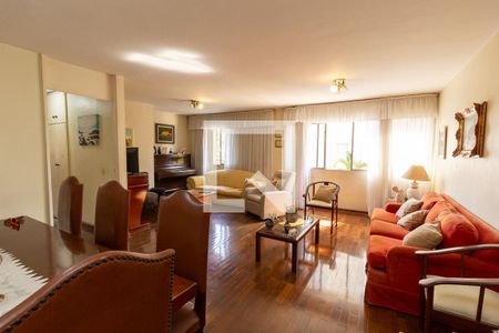 Sala de apartamento à venda com 3 quartos, 125m² em Vila Madalena, São Paulo