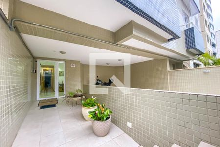 Apartamento à venda com 138m², 3 quartos e 2 vagas Apartamento à venda com 138m², 3 quartos e 2 vagasEntrada