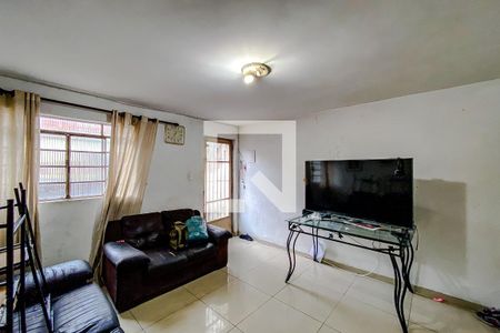 Sala de casa para alugar com 4 quartos, 77m² em Vila Maria Zélia, São Paulo