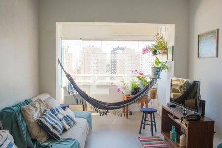 Sala de apartamento à venda com 3 quartos, 70m² em Água Branca, São Paulo