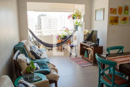 Sala de apartamento à venda com 3 quartos, 70m² em Água Branca, São Paulo