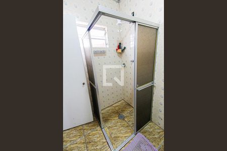 Banheiro da Suíte de casa à venda com 5 quartos, 230m² em Parque João Ramalho, Santo André