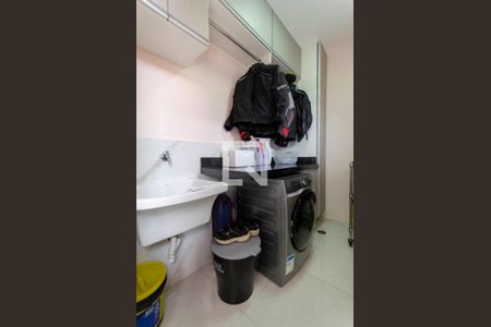 Casa à venda com 420m², 3 quartos e 3 vagas Casa à venda com 420m², 3 quartos e 3 vagasÁrea de Serviço