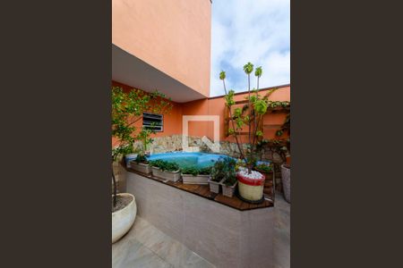 Casa à venda com 420m², 3 quartos e 3 vagas Casa à venda com 420m², 3 quartos e 3 vagasÁrea Gourmet - Piscina