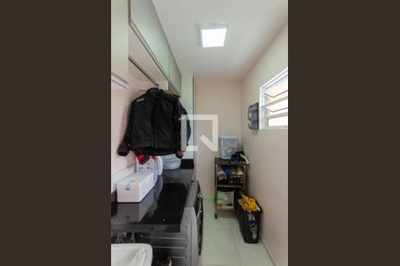 Casa à venda com 420m², 3 quartos e 3 vagas Casa à venda com 420m², 3 quartos e 3 vagasÁrea de Serviço