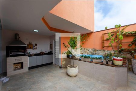 Casa à venda com 420m², 3 quartos e 3 vagas Casa à venda com 420m², 3 quartos e 3 vagasÁrea Gourmet