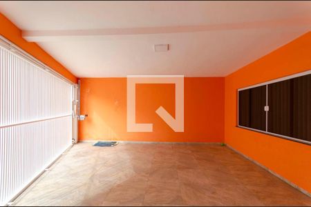 Casa à venda com 420m², 3 quartos e 3 vagas Casa à venda com 420m², 3 quartos e 3 vagasGaragem