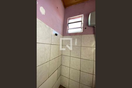Banheiro de casa à venda com 1 quarto, 65m² em Santos Dumont, São Leopoldo