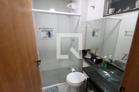 Banheiro de apartamento à venda com 2 quartos, 30m² em Vila Celeste, São Paulo