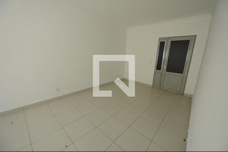 Sala de casa de condomínio para alugar com 3 quartos, 125m² em Santa Genoveva, Goiânia