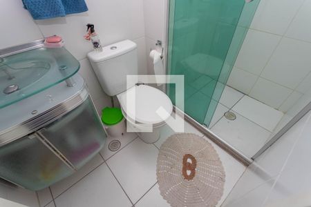 Banheiro de apartamento à venda com 2 quartos, 47m² em Canhema, Diadema