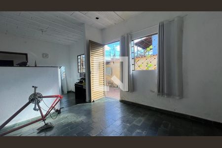 sala 1 de casa à venda com 3 quartos, 240m² em Boa Vista, Belo Horizonte