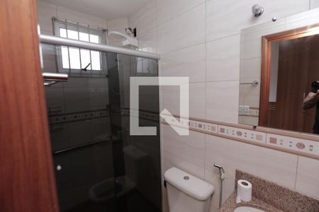 Banheiro da Suíte de apartamento à venda com 2 quartos, 100m² em Eldorado, Contagem