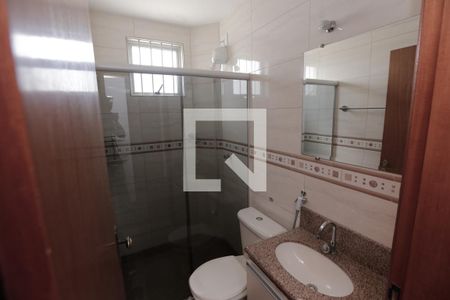 Banheiro Social de apartamento à venda com 2 quartos, 100m² em Eldorado, Contagem