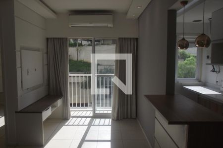 Sala de apartamento para alugar com 2 quartos, 58m² em Del Castilho, Rio de Janeiro