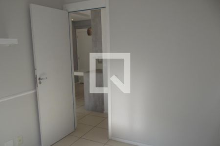 Quarto 1 de apartamento para alugar com 2 quartos, 58m² em Del Castilho, Rio de Janeiro