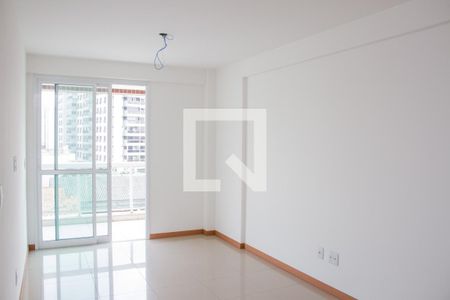 Apartamento à venda com 76m², 3 quartos e 2 vagasSala