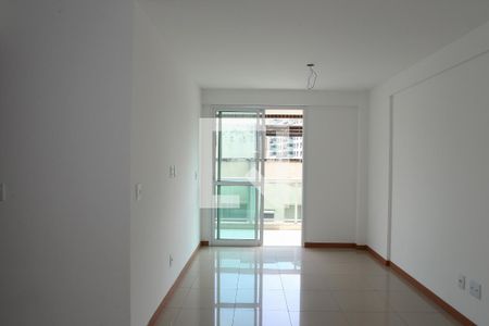 Apartamento à venda com 76m², 3 quartos e 2 vagasSala