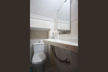 Lavabo de casa para alugar com 2 quartos, 150m² em Vila Pirajussara, São Paulo