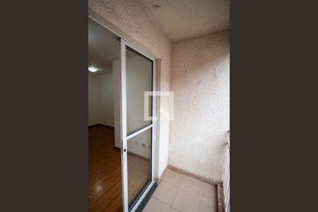 Sala / Varanda de apartamento para alugar com 2 quartos, 42m² em Jardim Sao Miguel, Ferraz de Vasconcelos