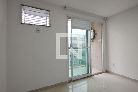 Sala de apartamento para alugar com 1 quarto, 39m² em Taquara, Rio de Janeiro