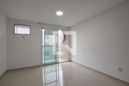 Sala de apartamento para alugar com 1 quarto, 39m² em Taquara, Rio de Janeiro