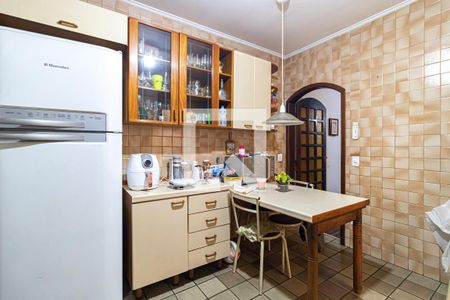Casa à venda com 165m², 3 quartos e 2 vagas Casa à venda com 165m², 3 quartos e 2 vagasCozinha