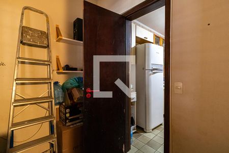 Casa à venda com 165m², 3 quartos e 2 vagas Casa à venda com 165m², 3 quartos e 2 vagasCozinha