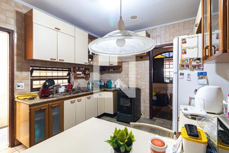 Casa à venda com 165m², 3 quartos e 2 vagas Casa à venda com 165m², 3 quartos e 2 vagasCozinha