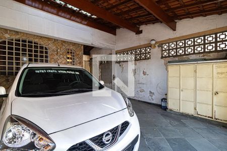 Casa à venda com 165m², 3 quartos e 2 vagas Casa à venda com 165m², 3 quartos e 2 vagasGaragem