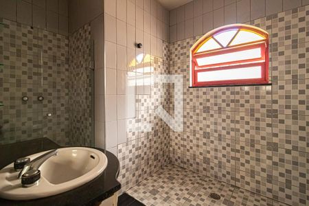 Casa à venda com 165m², 3 quartos e 2 vagas Casa à venda com 165m², 3 quartos e 2 vagasBanheiro do Quarto 2