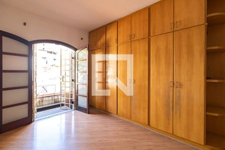 Casa à venda com 165m², 3 quartos e 2 vagas Casa à venda com 165m², 3 quartos e 2 vagasQuarto 2